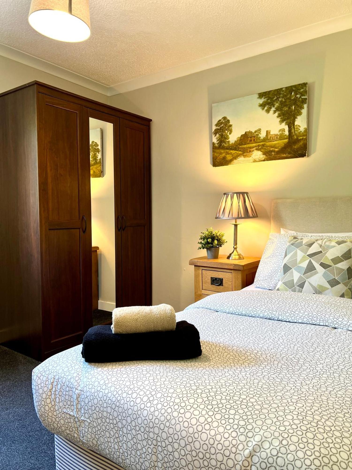 Spacious 2 Bed-Flat In Glasgow City - Free Parking المظهر الخارجي الصورة