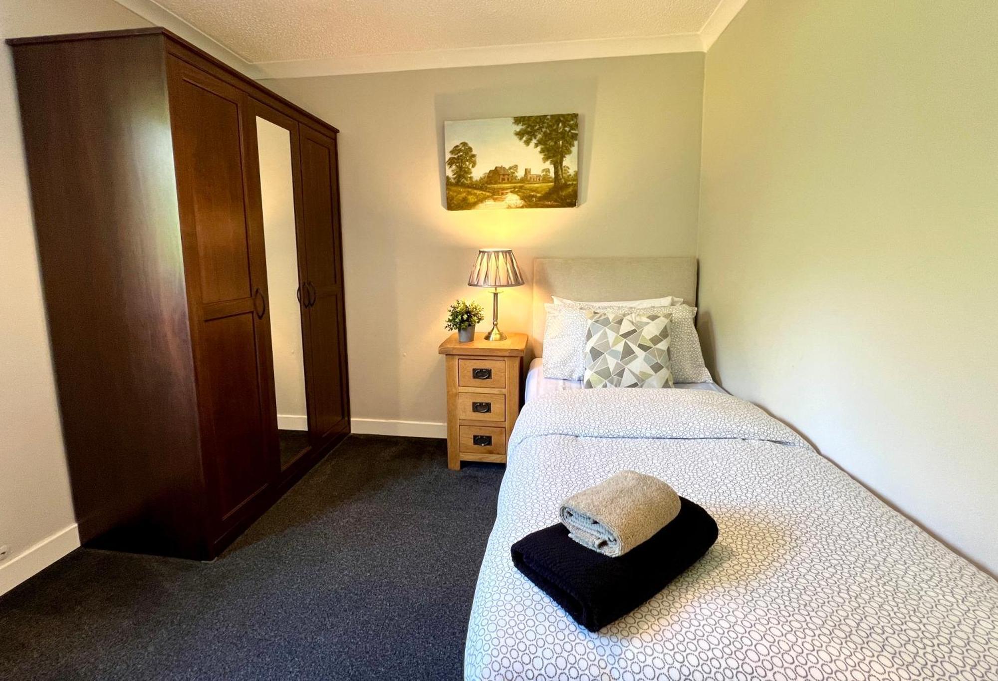 Spacious 2 Bed-Flat In Glasgow City - Free Parking المظهر الخارجي الصورة