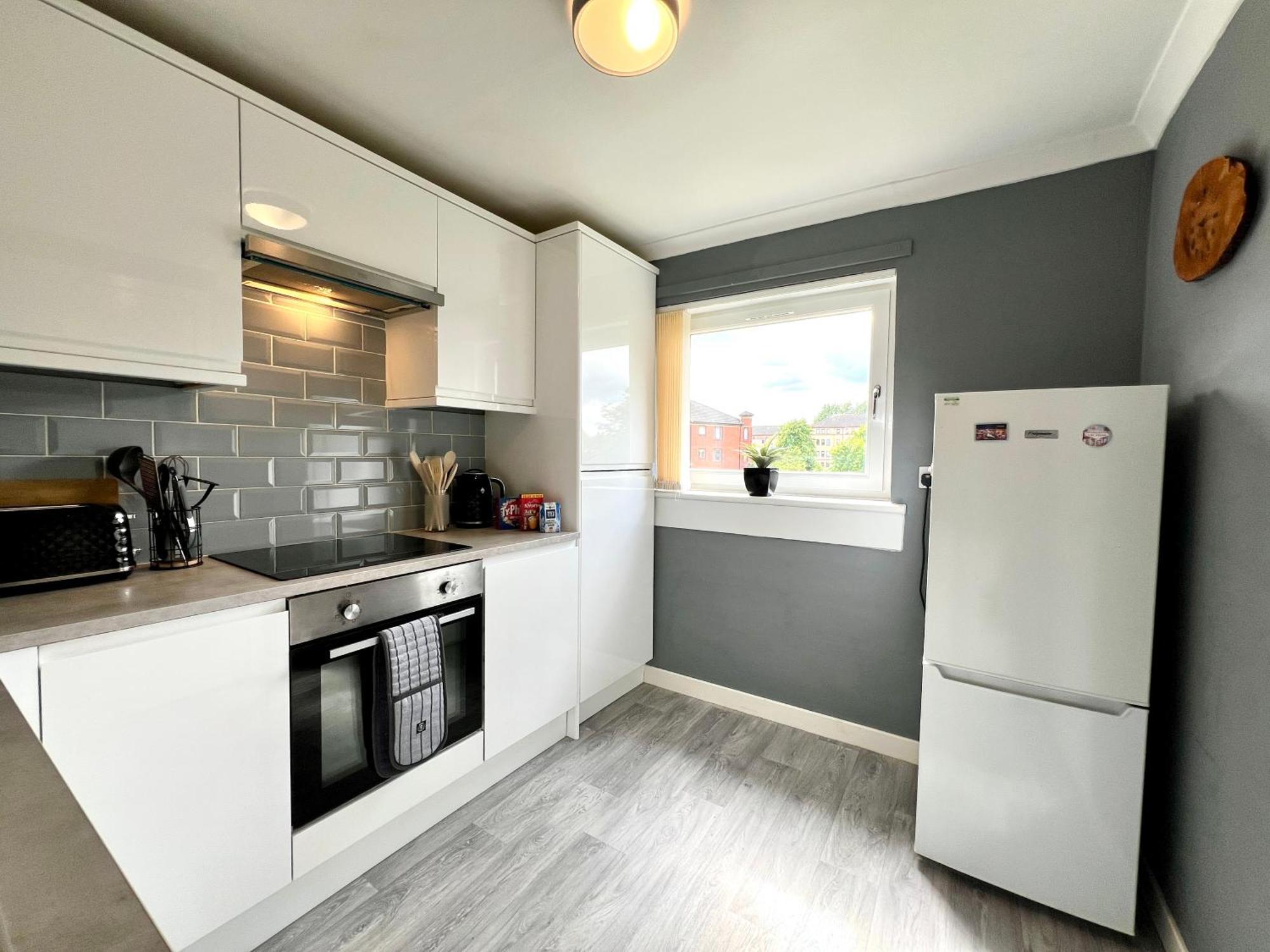 Spacious 2 Bed-Flat In Glasgow City - Free Parking المظهر الخارجي الصورة