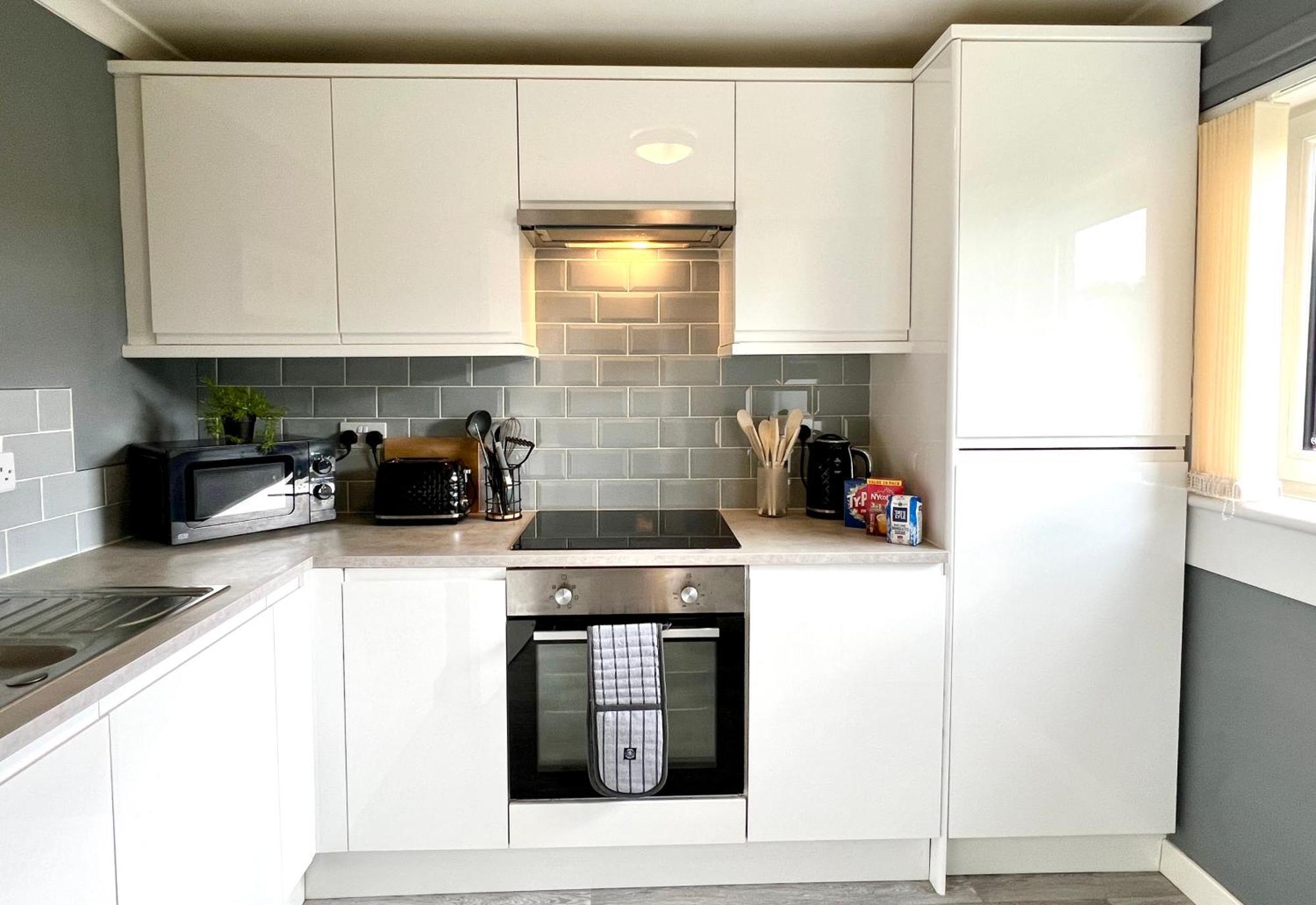 Spacious 2 Bed-Flat In Glasgow City - Free Parking المظهر الخارجي الصورة