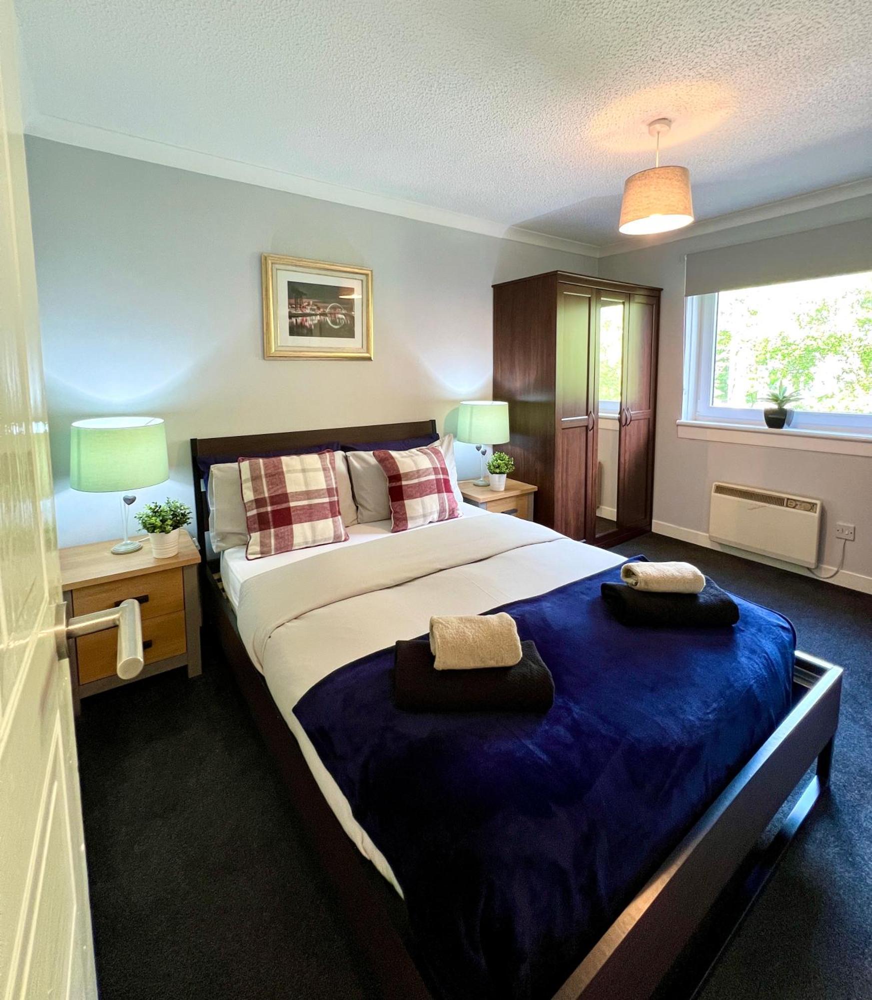 Spacious 2 Bed-Flat In Glasgow City - Free Parking المظهر الخارجي الصورة
